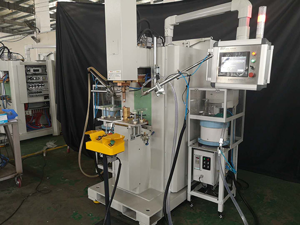 點焊機機器人適合小企業使用嗎？榮仕杰認為非常適合